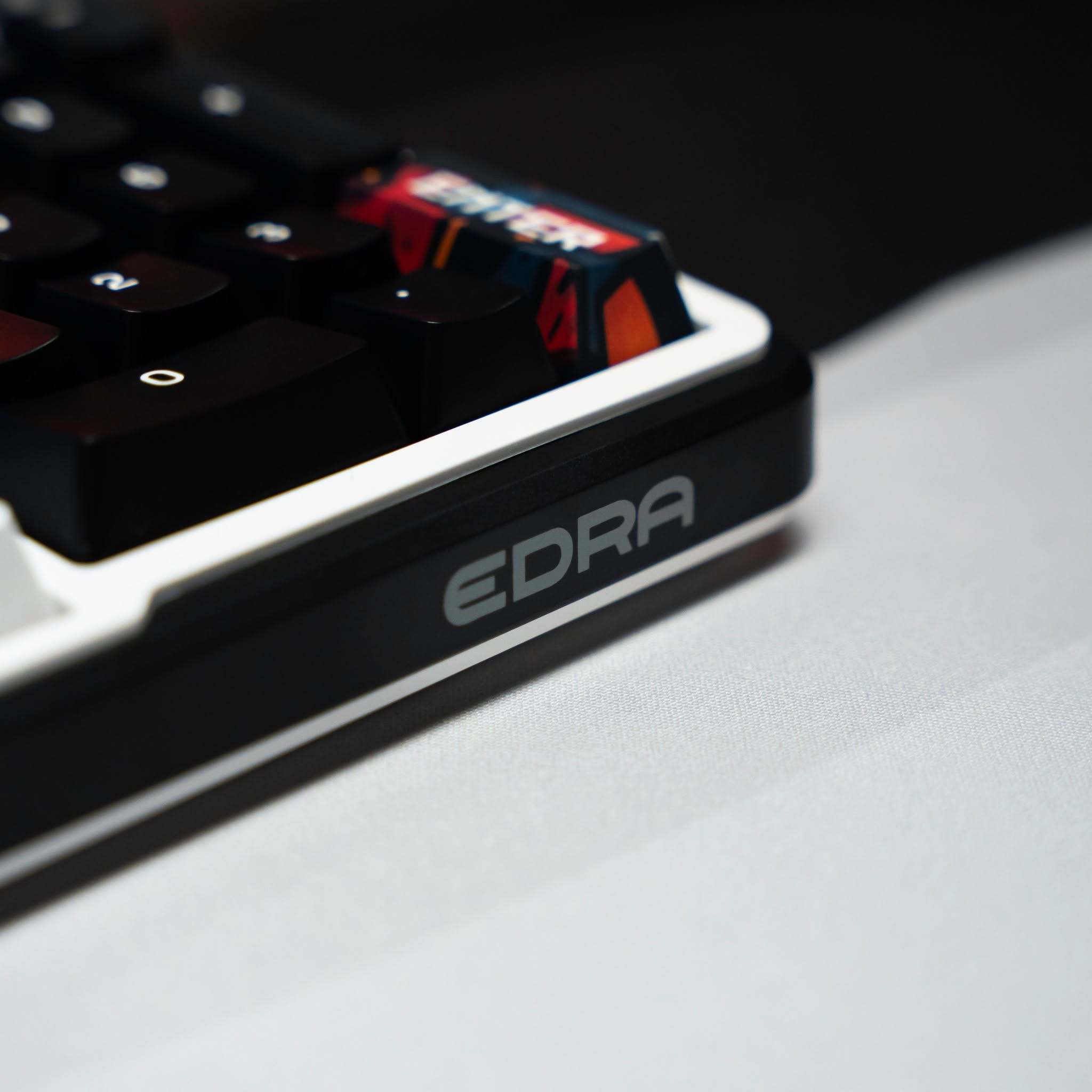 Bàn phím cơ không dây EDRA EK398S Triple Mode